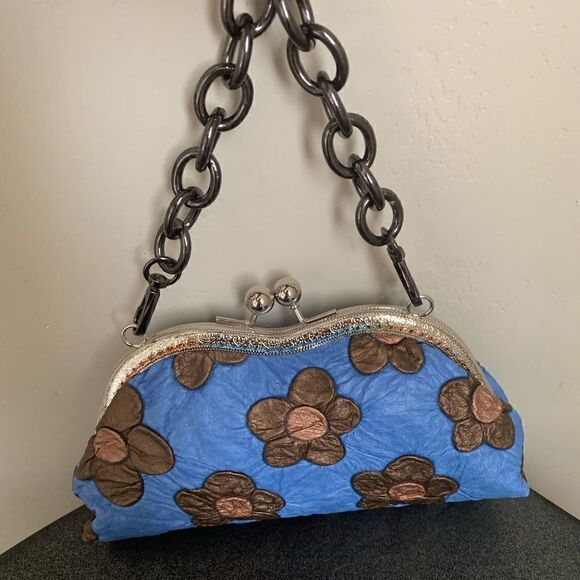 Vintage Embossed Floral Leather Clutch/Wristlet/Crossbody & 2 Chain Styles - Picture 8 of 14